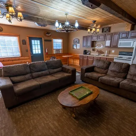 Shaver Lake Village Hotel-3