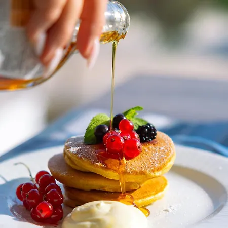 Alexandra Bb & Brunch - Beach Front - Healthy Xxl Breakfast & Brunch Until 12 30-3