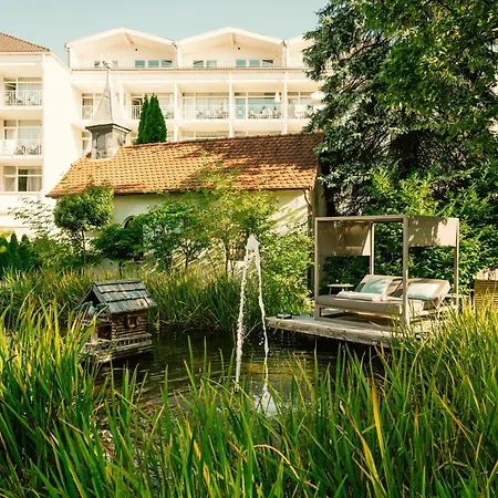 Das Parkhotel-2