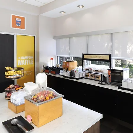 Hampton Inn Miami-Coconut Grove/Coral Gables-2