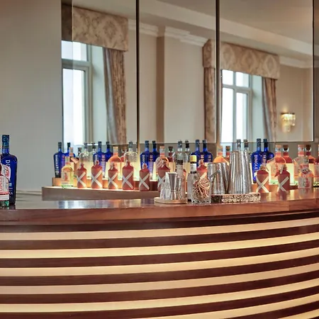 Galway Bay Hotel Conference & Leisure Centre-2