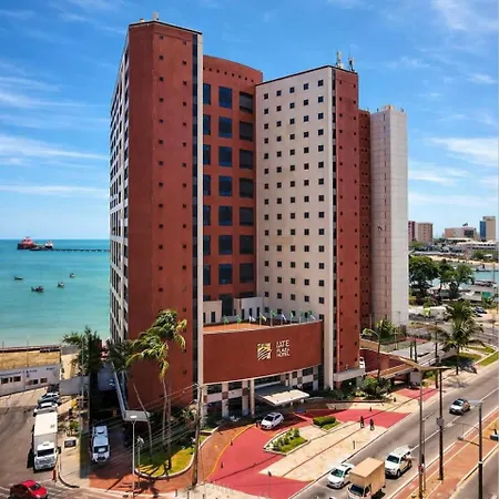 Iate Plaza Hotel Oficial-3
