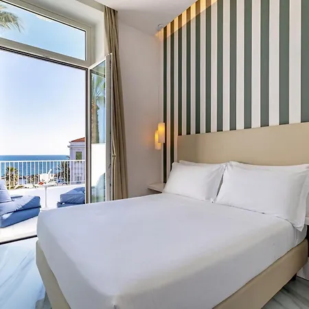 Sanremo Luxury Suites-2