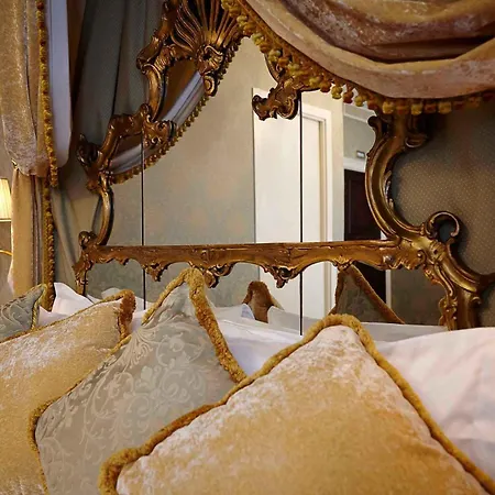 Palazzo Paruta & Wellness Suites-3