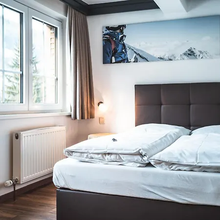 Hotel Das Falkenstein-2