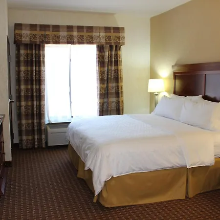 Holiday Inn Express Hotel & Suites Center By Ihg-3