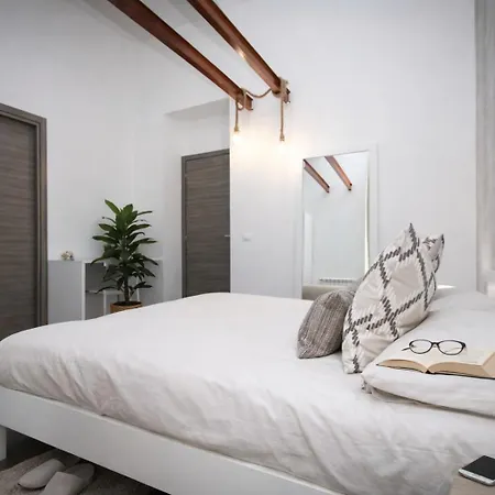 Palermo Inn Suite-2