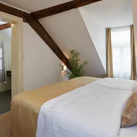 Golden Angel Suites By Adrez-2
