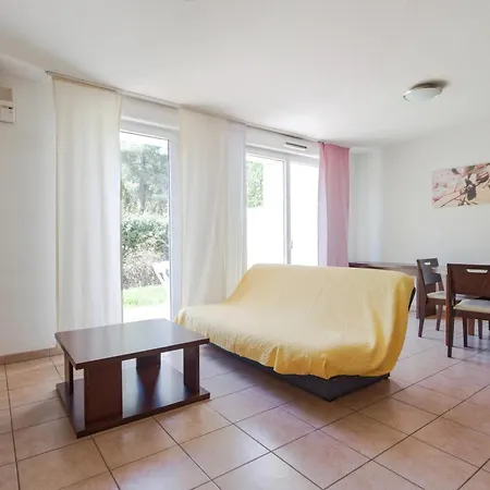 Comfort Aparthotel Six-Fours-2