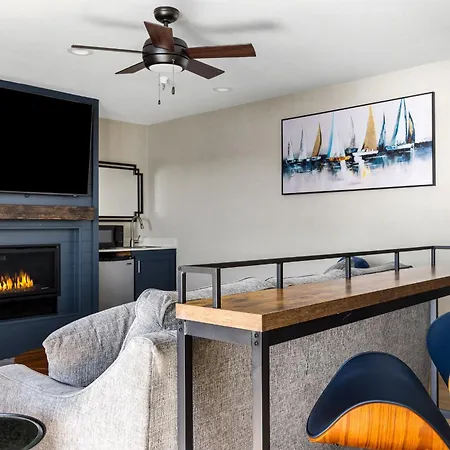 456 Embarcadero Inn & Suites-3