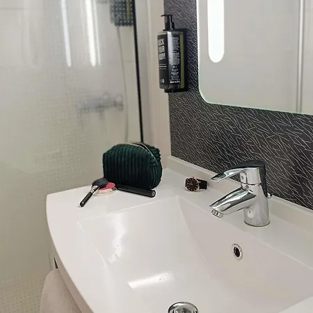 Ibis Aurillac-3