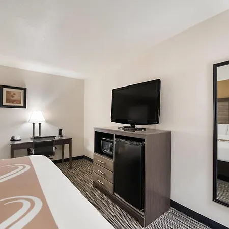 Quality Inn & Suites Lufkin-3