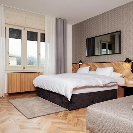 Urban Boutique Hotel Center-2