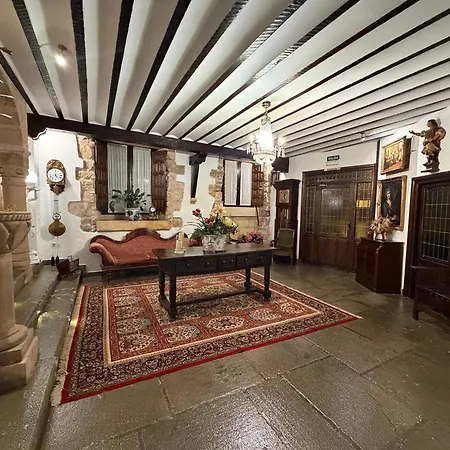 Hotel Santillana-2