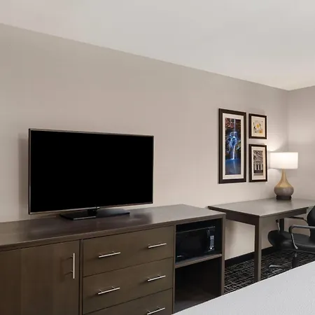 La Quinta By Wyndham Fayetteville-3