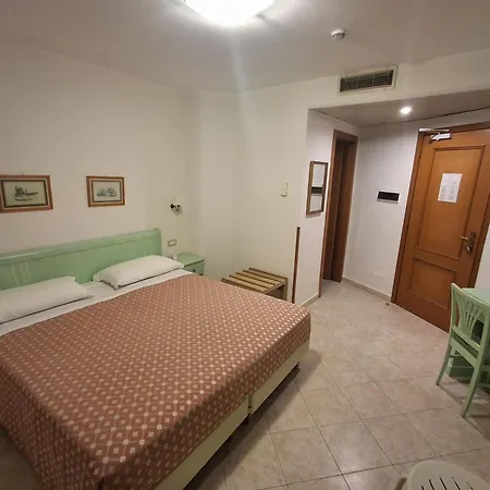 Hotel Dania-3