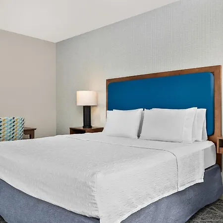Hampton Inn Chicago North-Loyola Station, Il-3