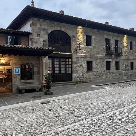 Hotel Santillana-3