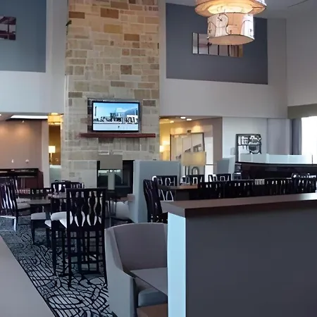 Holiday Inn Express & Suites Fredericksburg By Ihg-3