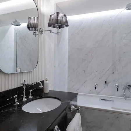 Hotel Regency - Small Luxury Hotels Of The World-3