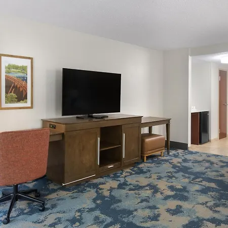 Hampton Inn Helen-2