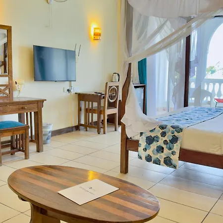 Cityblue Creekside Hotel & Suites-3