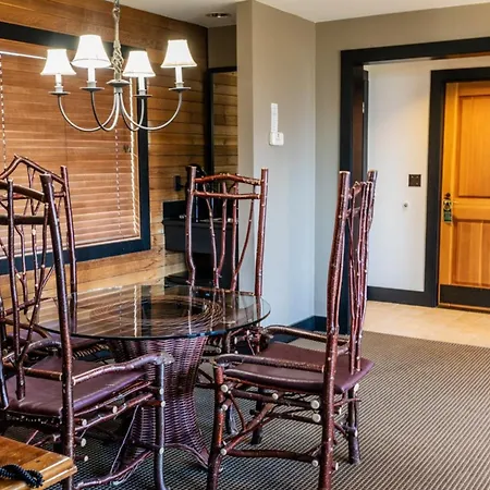 Sun Mountain Lodge-3