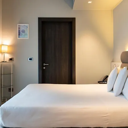Vision Hotel-3