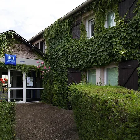Ibis Budget Tarbes-2