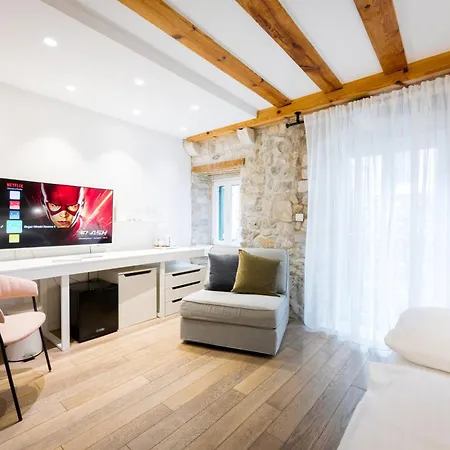 Grgur Ninski Rooms-2