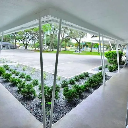 Sun Plaza Motel-3