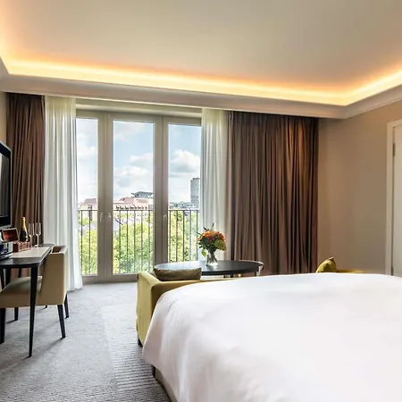 Sofitel Frankfurt Opera-2