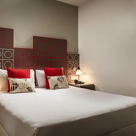 Ibis Styles Barcelona Centre-2