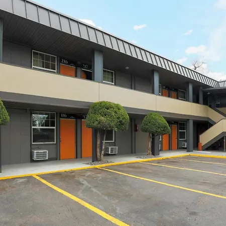 Modern Motel-3