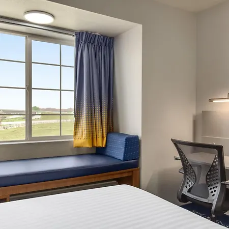 Microtel Inn & Suites By Wyndham Salt Lake City Airport-3