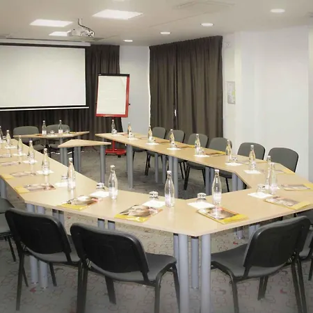 Ibis Istres Trigance-2