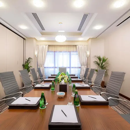 Grand Mercure Majlis Residences Abu Dhabi-3