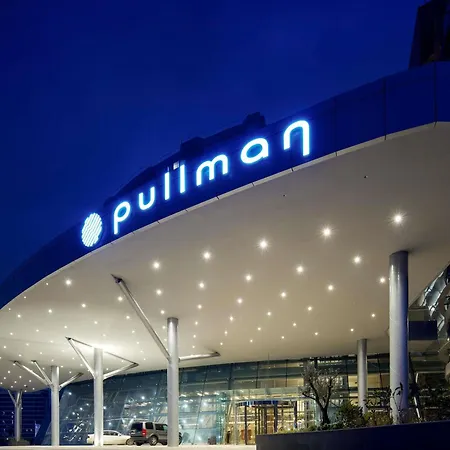 Pullman Istanbul Hotel & Convention Center-2