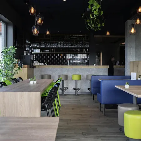 Ibis Budget Oostende Airport-3
