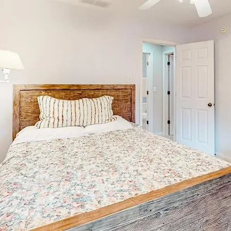 Salt Pond -- 23 Topsail Village-2