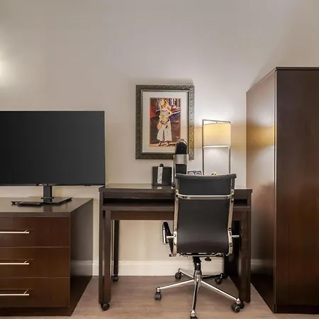 Best Western Plus St. Christopher Hotel-2