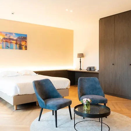 Hotel Lodewijk Van Male-2