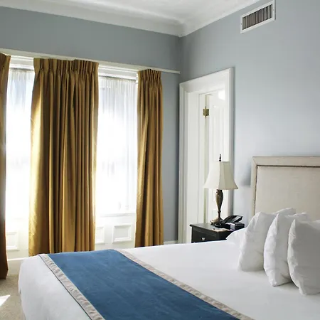 The Priory Hotel-3