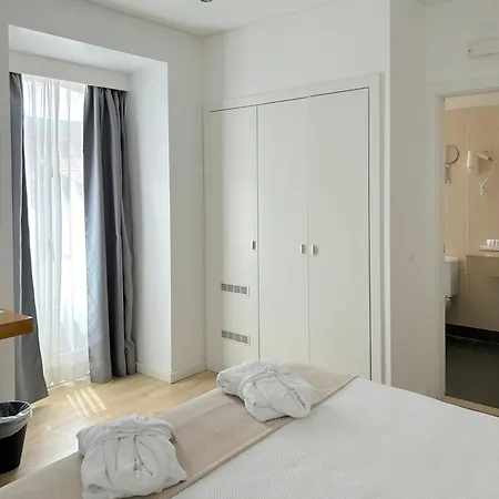 Hotel Solaris-3