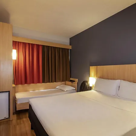 Ibis Petrolina-2