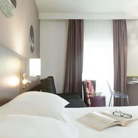 ibis Styles Beaune Centre-3