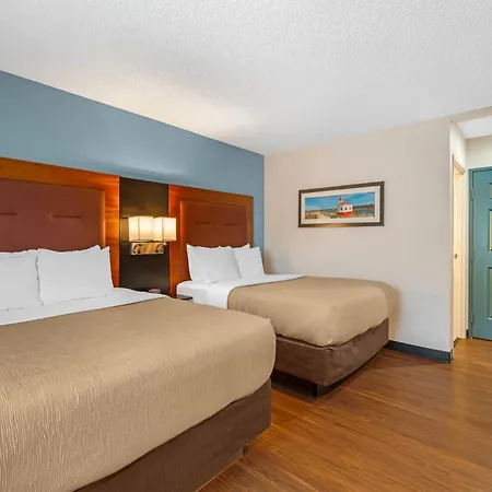 Quality Inn & Suites At Coos Bay-3