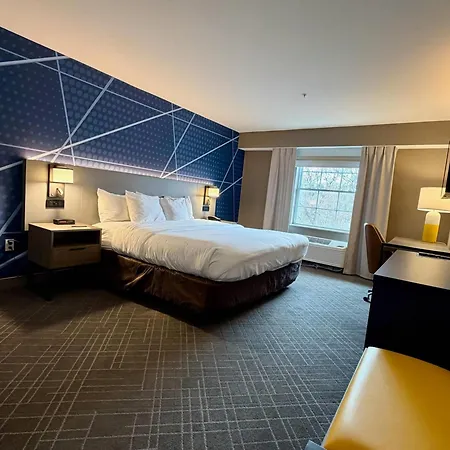Comfort Inn & Suites Sturbridge-Brimfield-3