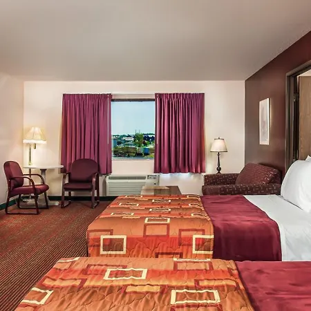 Grand Marquis Waterpark Hotel & Suites-2