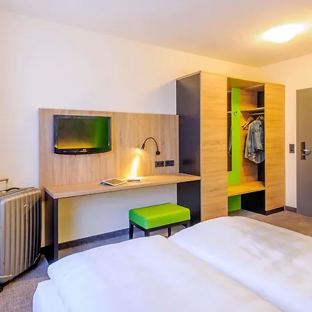 Sunday Hotel Halle Zentrum-3